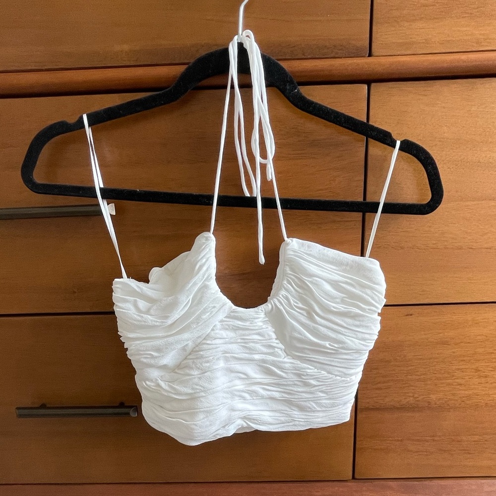Zara halter top in white. Size XS